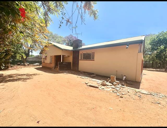 4 BEDROOM HOUSE FOR SALE IN POLOKWANE CENTRAL